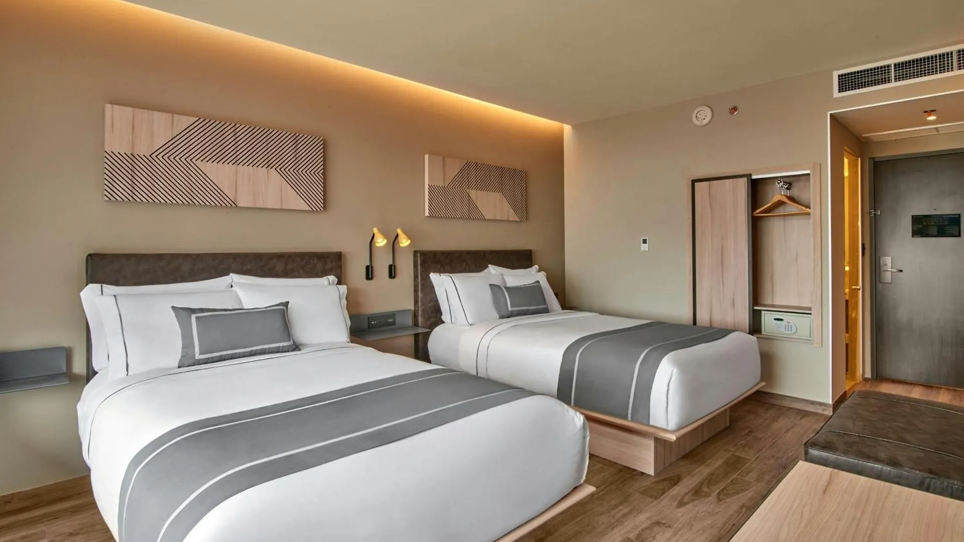 City Express Plus By Marriott Mazatlán 4*,  Mexiko